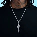 Trapstar Pendant White-2