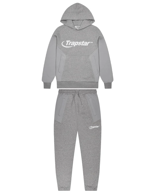 hyperdrive-panel-tracksuit hyperdrive-panel-tracksuit