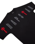 trapstar-arch-chenille-decoded-2-0-black-red-tee-2