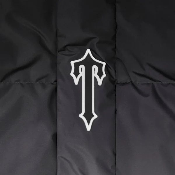 trapstar-decoded-arch-puffer-jacket-gradient-black-3
