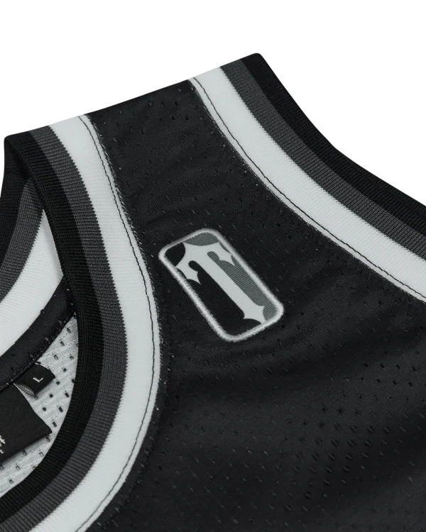 trapstar-irongate-basketball-black-vest-3